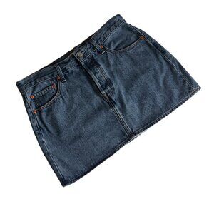 Levi's 501 Medium Wash Icon Denim Skirt Mid-Rise Women's Size 31